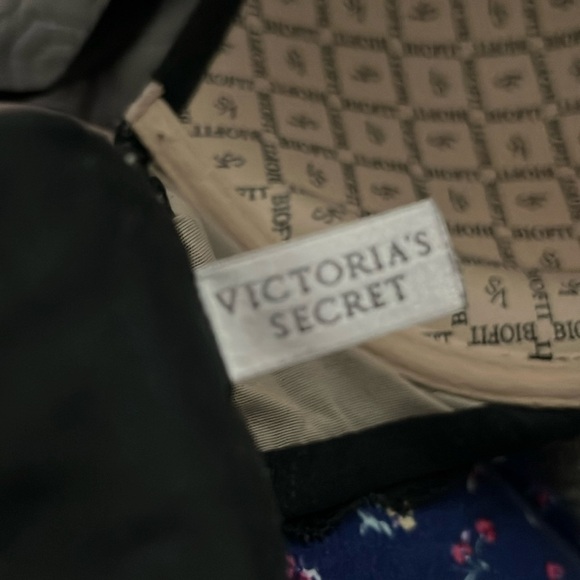 Victoria’s Secret Demi Uplift Biofit Lacey Bra size 34DD - Picture 5 of 8